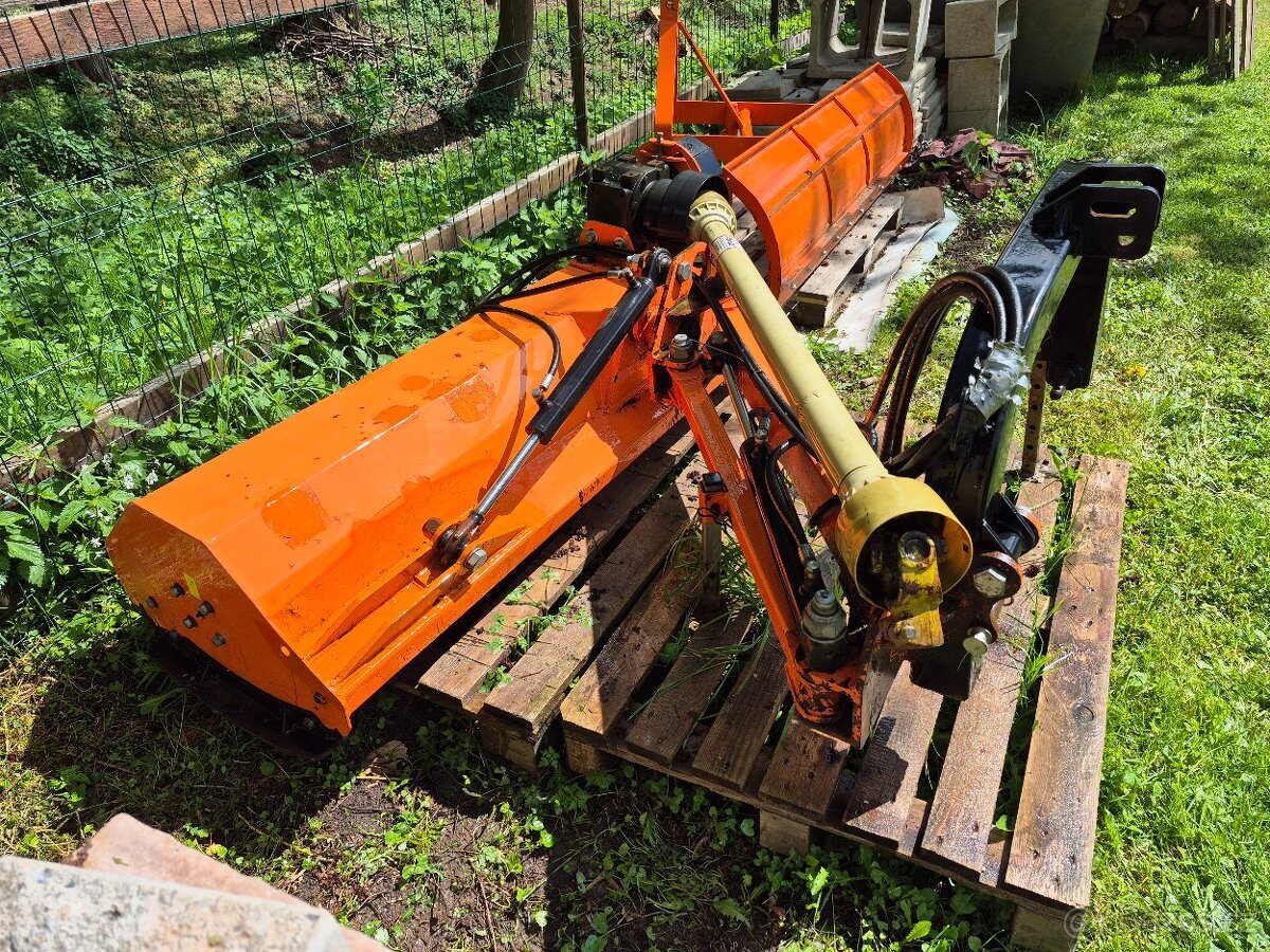 Mulčovač příkopový za malotraktor