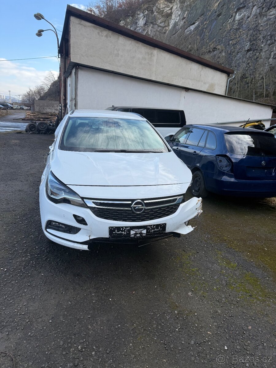 ND Opel Astra K