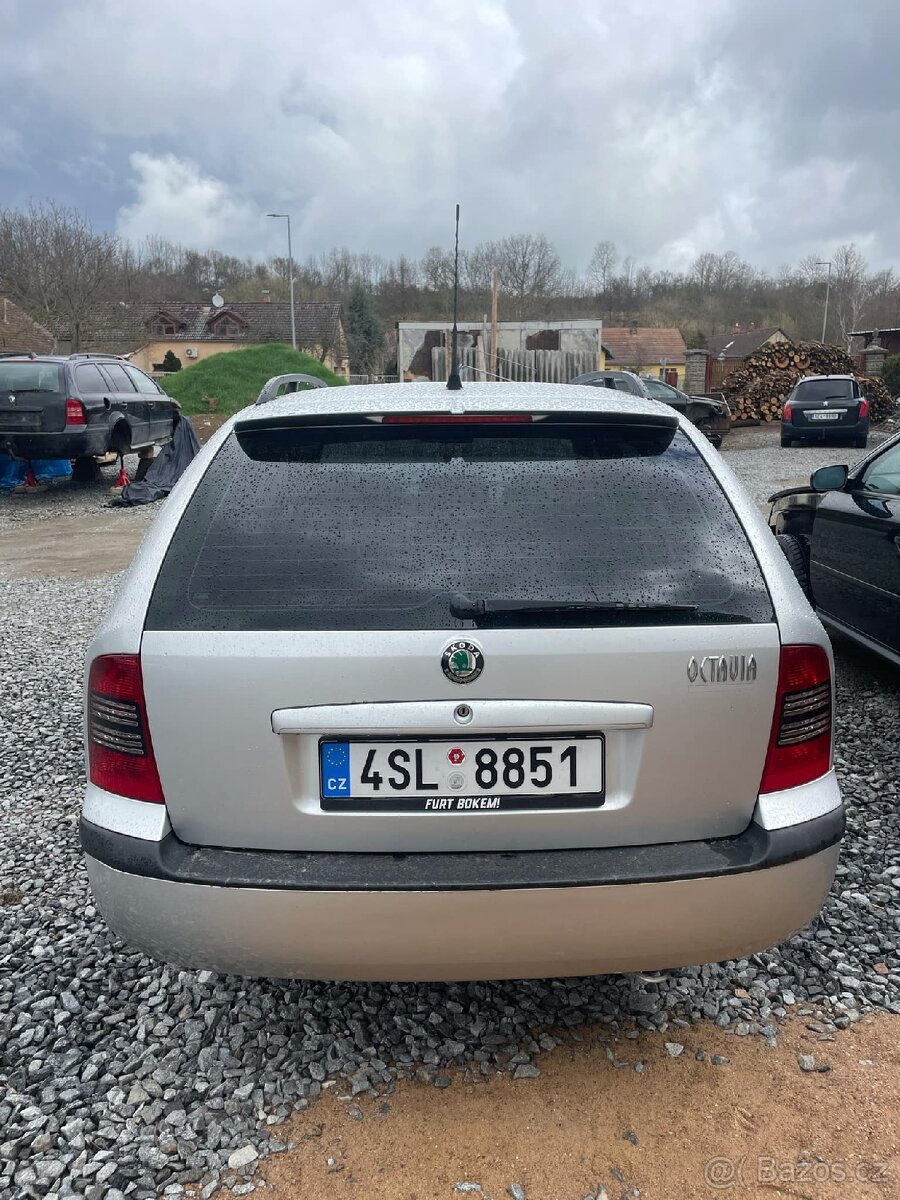 Zadní světla octavia 1 combi