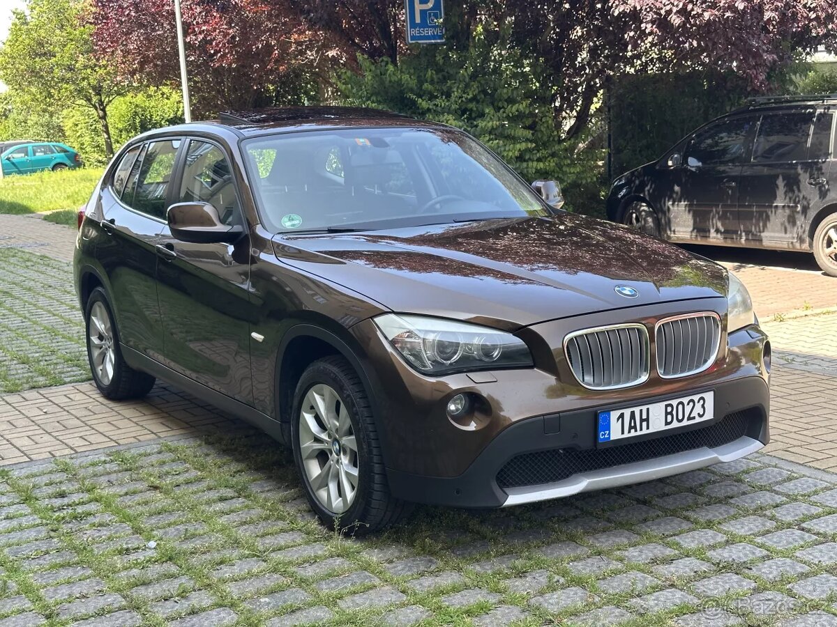 BMW X1 E84 23d 150kW Bi-Xenony/Panorama/4x4 xDrive/Navigace
