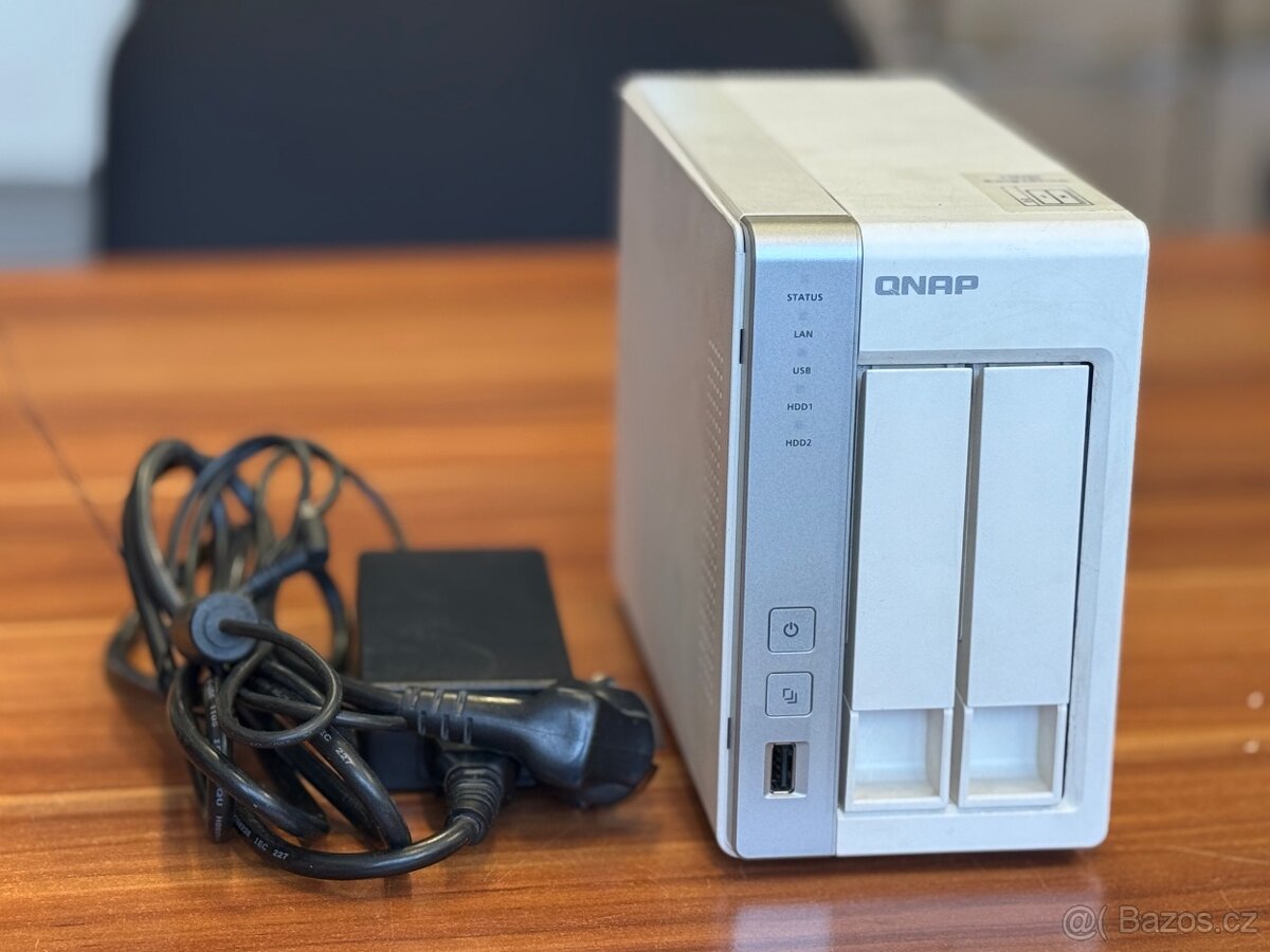 QNAP TS-220 + 2 ks 1TB disk (celkem 2TB)