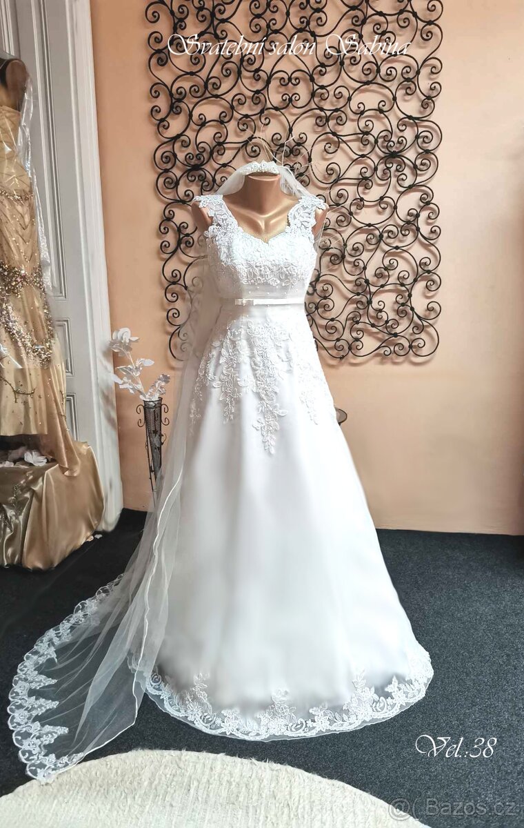 AKCE 🎀1500,- KRÉMOVÉ SVATEBNÍ ŠATY