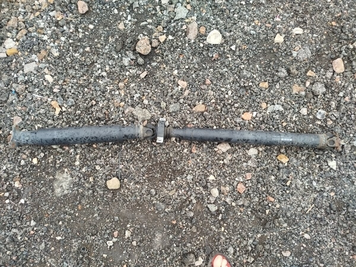 Hnací hřídel BMW E87
