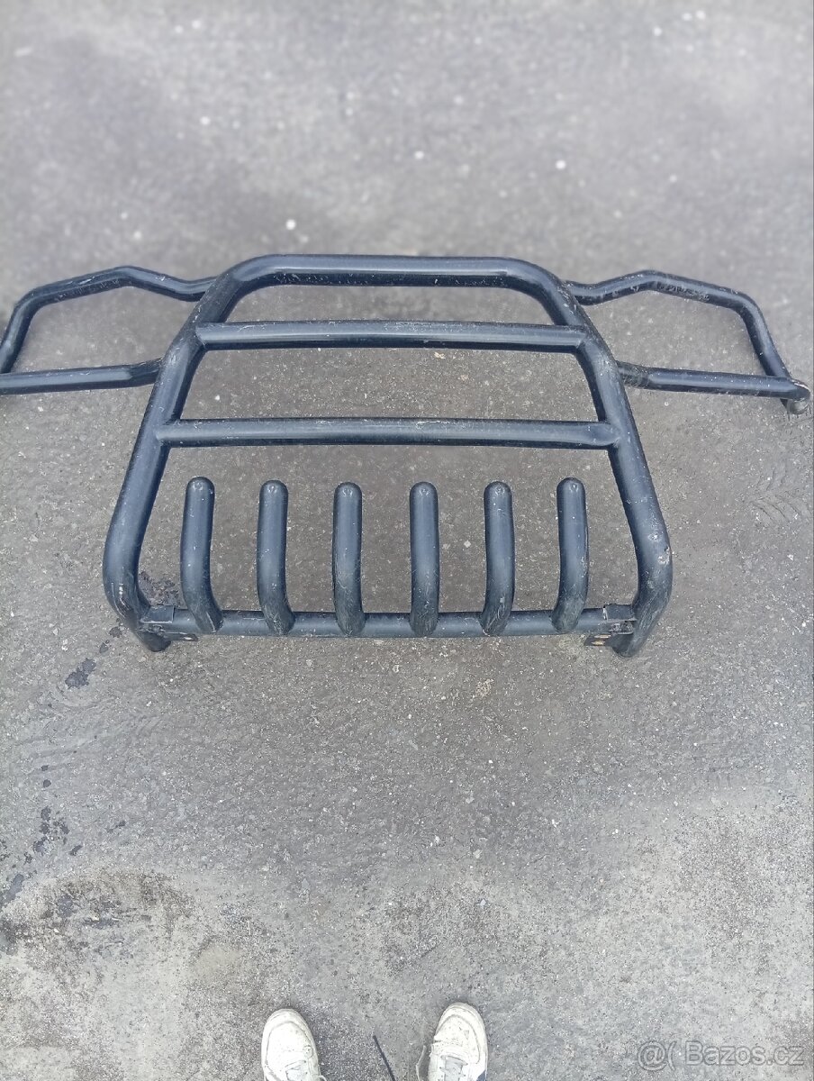 Přední rám Nissan D22