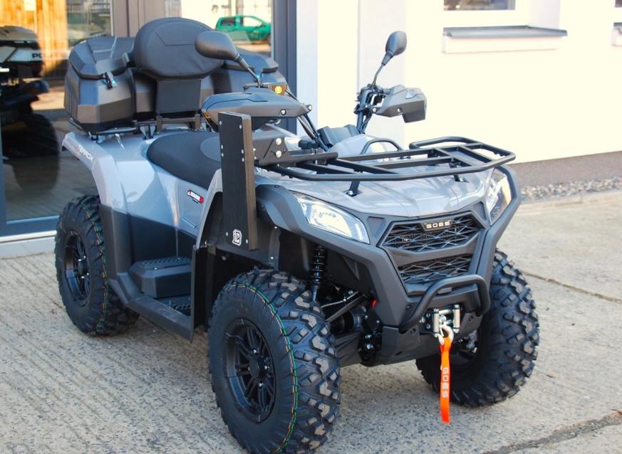 Čtyřkolka CF MOTO CFORCE 1000 – TOP STAV