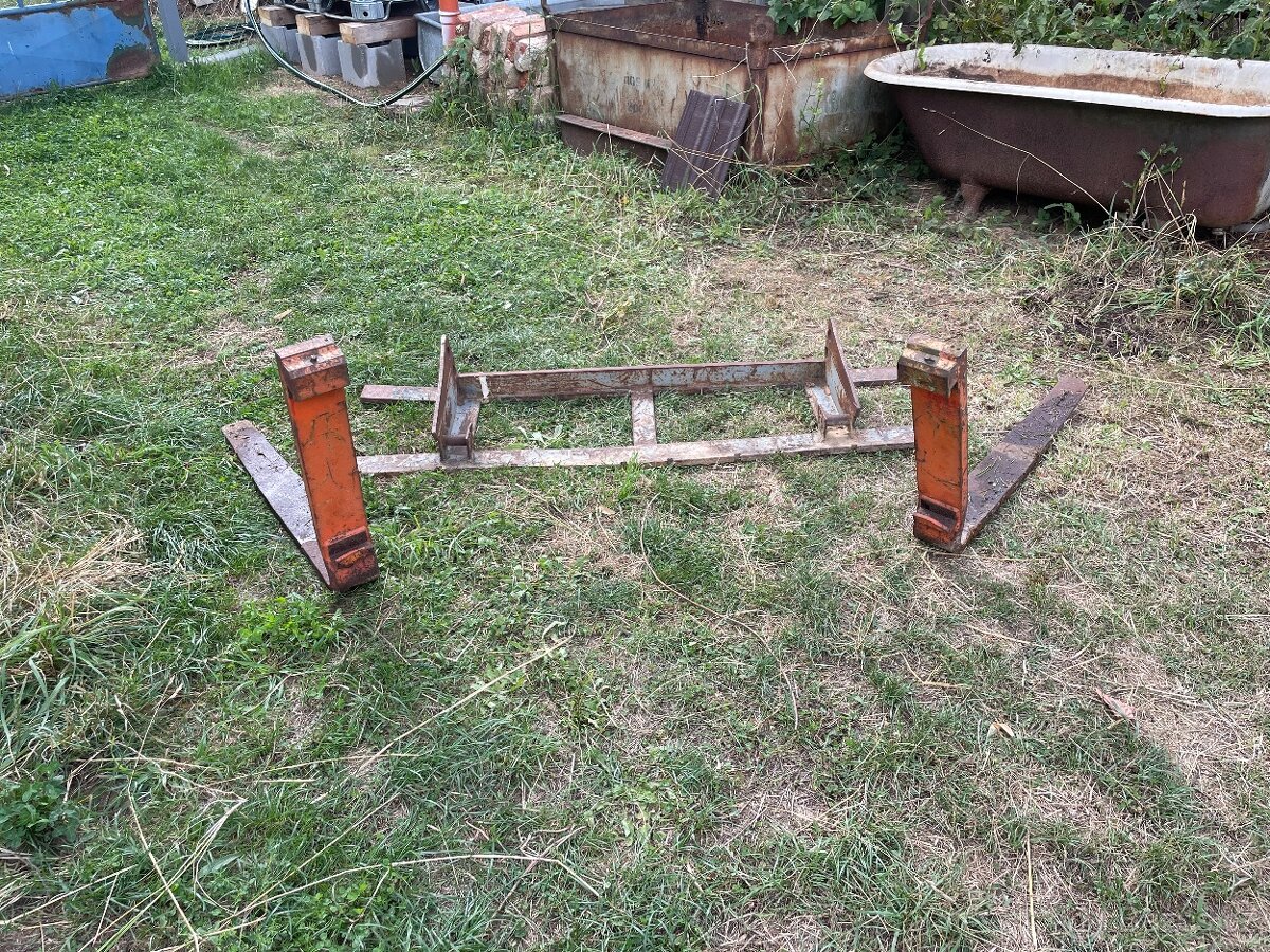 Paletové vidle na UNC