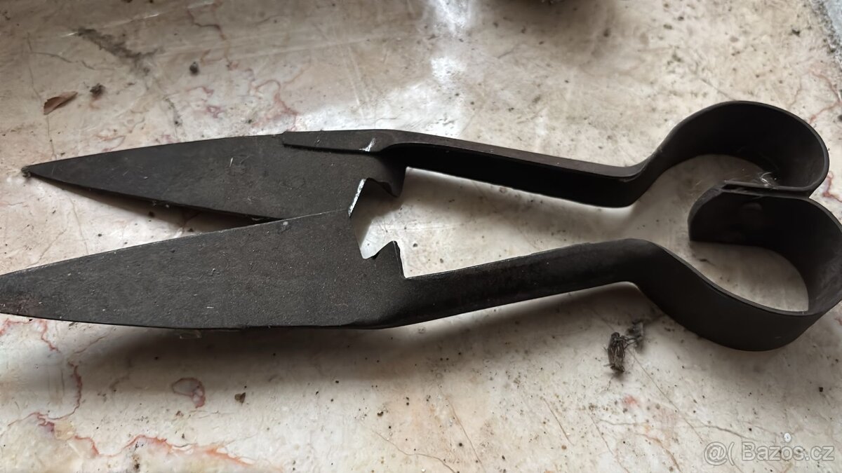 Starožitné nůžky na stříhání ovci