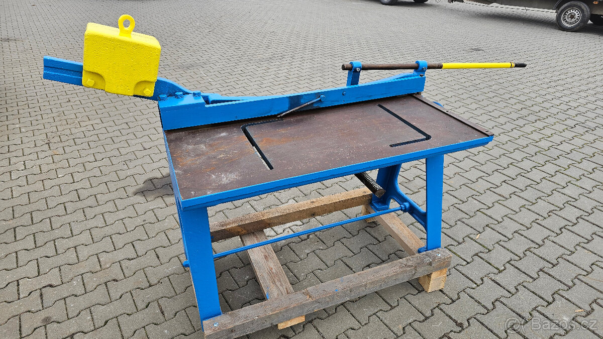 Tabulové nůžky na plech 1m