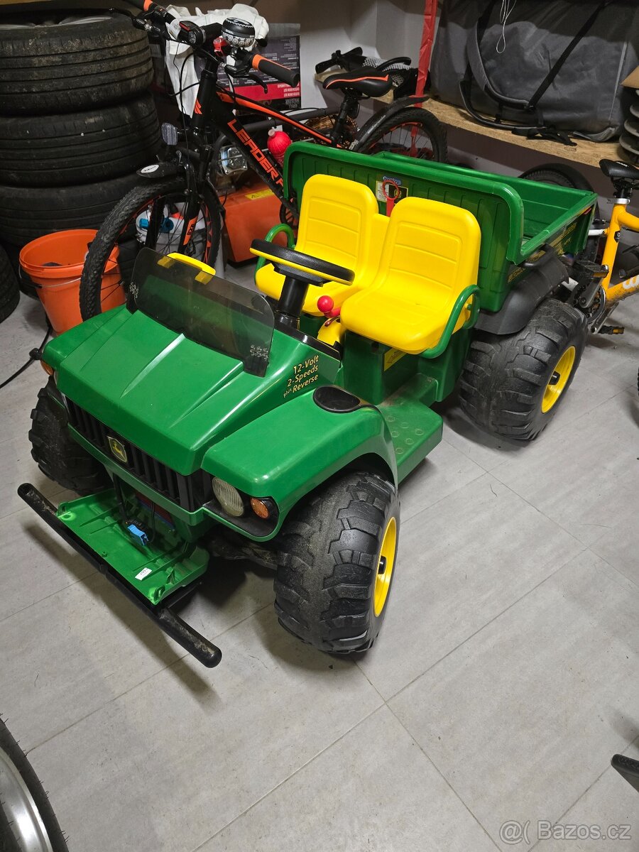 John Deere Gator od firmy PEG PEREGO