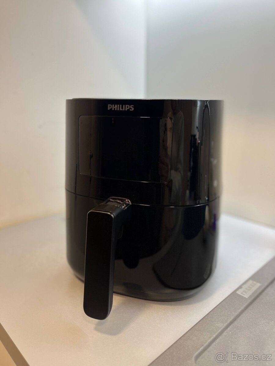 Horkovzdušná fritéza Philips HD9252/90