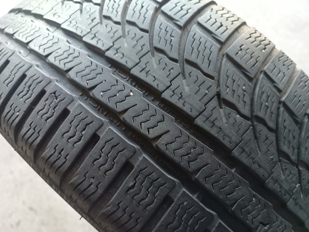 205/55 R16 NOKIAN (3116)