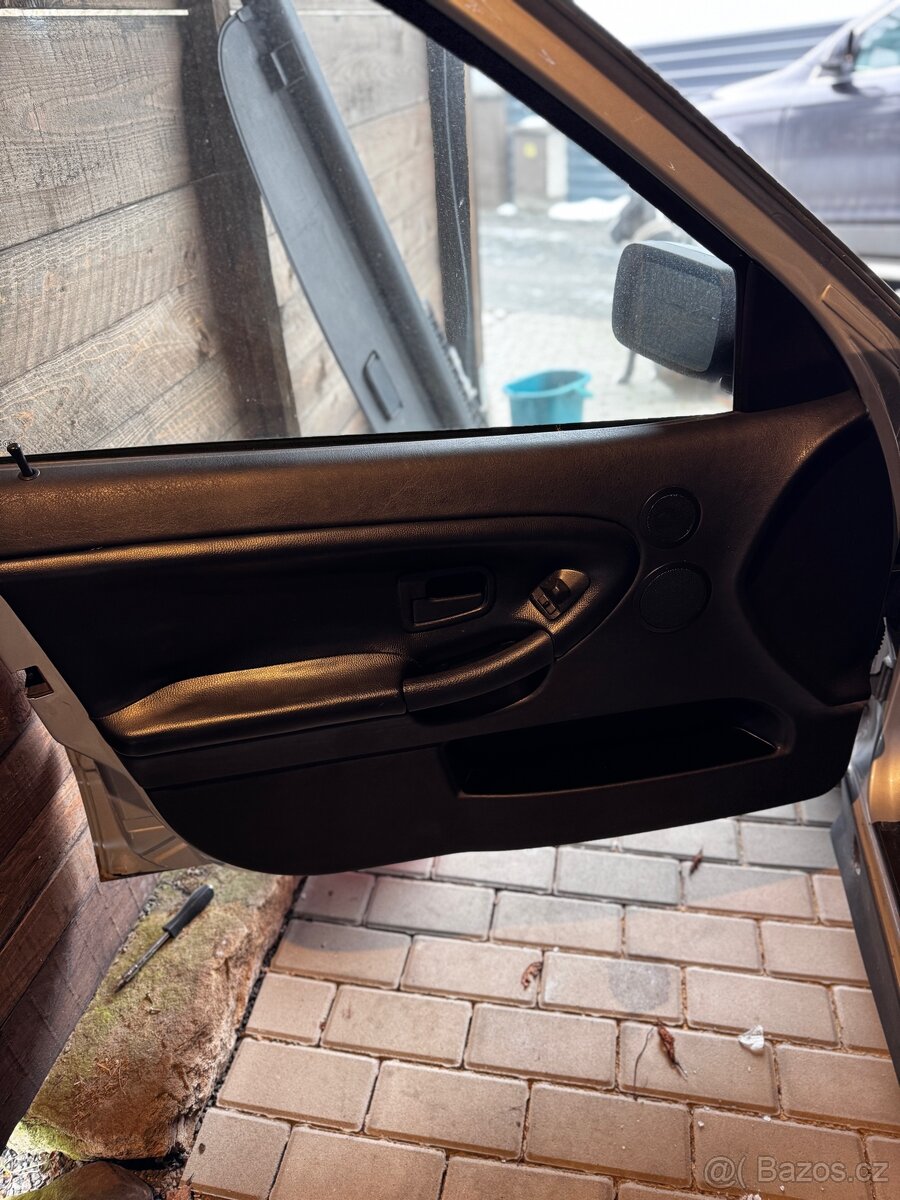 BMW e36 sedan/touring kožené tapce