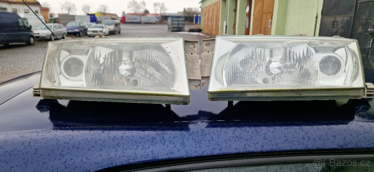 Skoda Octavia I facelift přední světla 2x