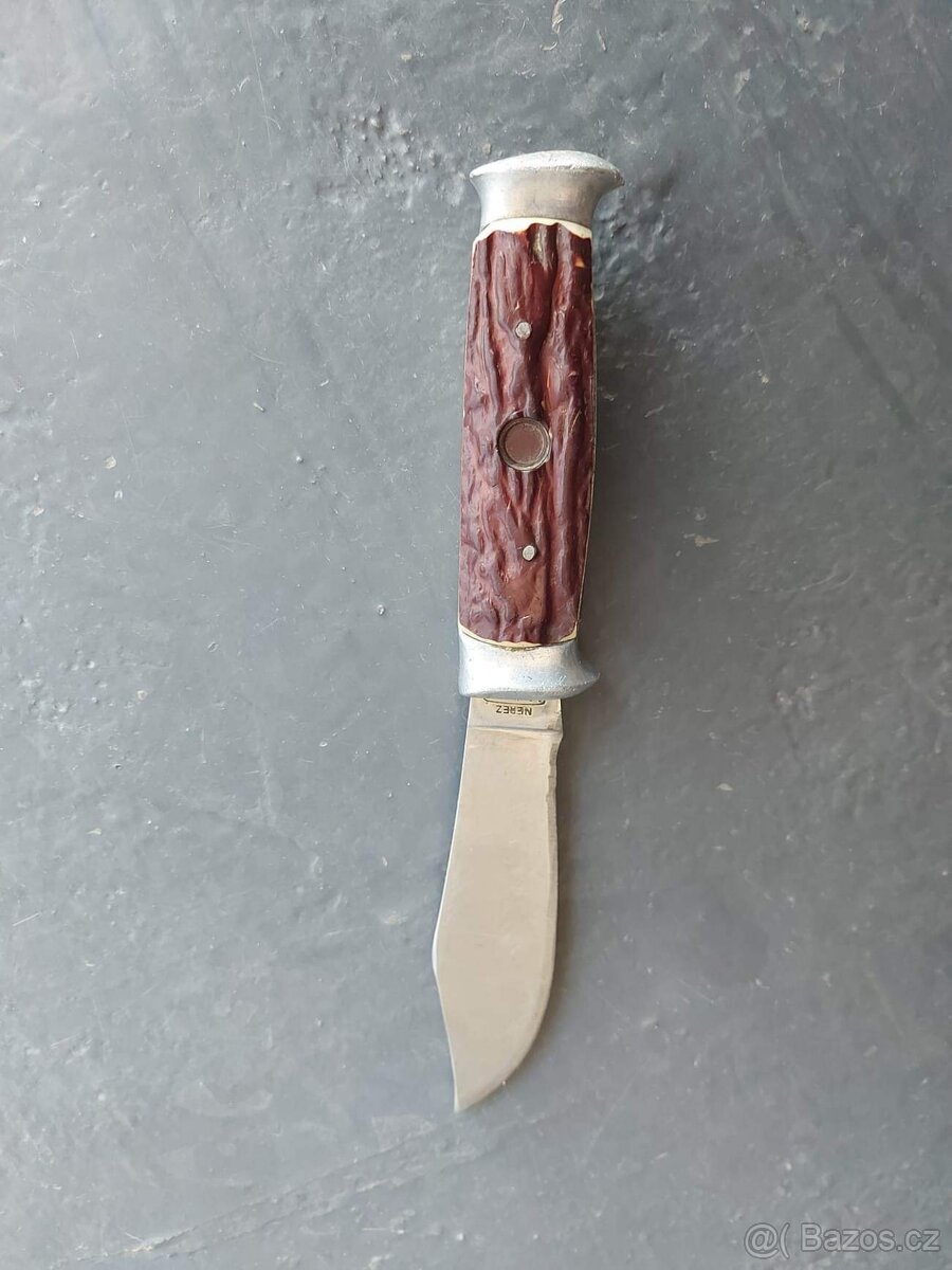 Nůž MIKOV