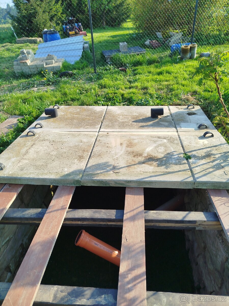Plostové poklopy, víka na jímku, septik