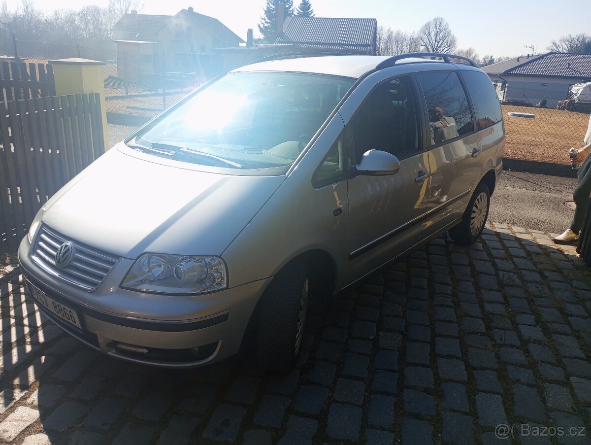 Prodám Volkswagen Sharan 2.0tdi