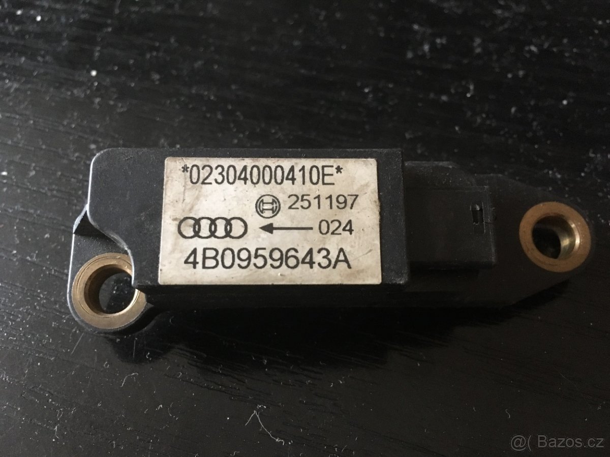 Audi A4 (97)- čidla bočního nárazu 4B0959643A