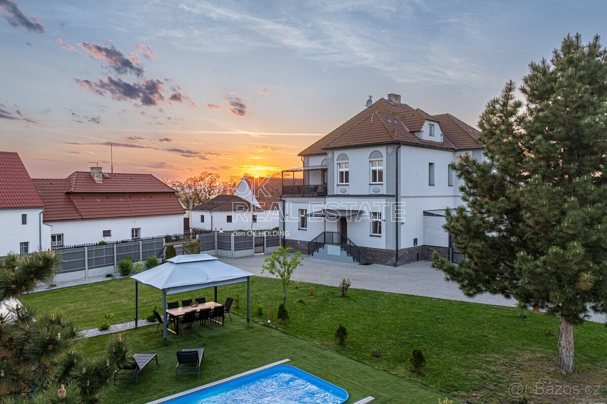 Prodej rodinný dům, 382 m2 - Žatec - Záhoří, ev.č. 00659
