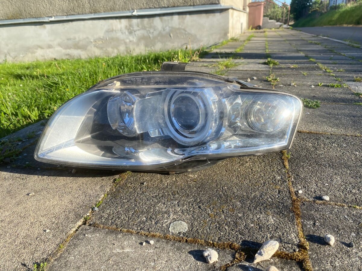 Leví Xenonoví světlomet Audi A4B7