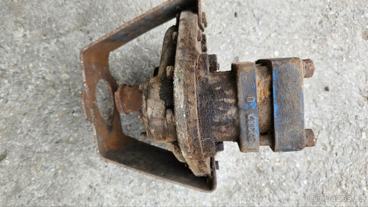 Hydraulické čerpadlo, pohon kardanem
