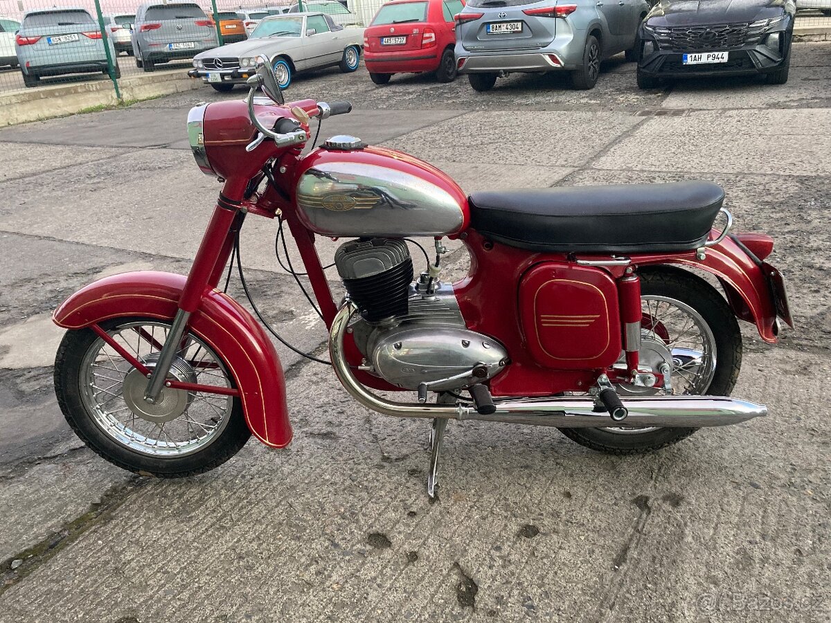 Jawa 250/559