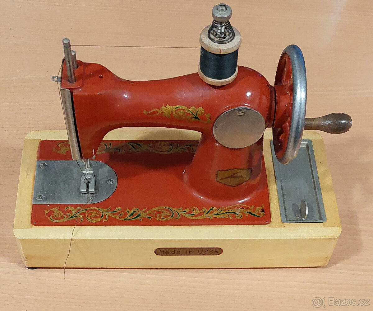 Šicí stroj pro děti/dospělé, starožitný, funkční