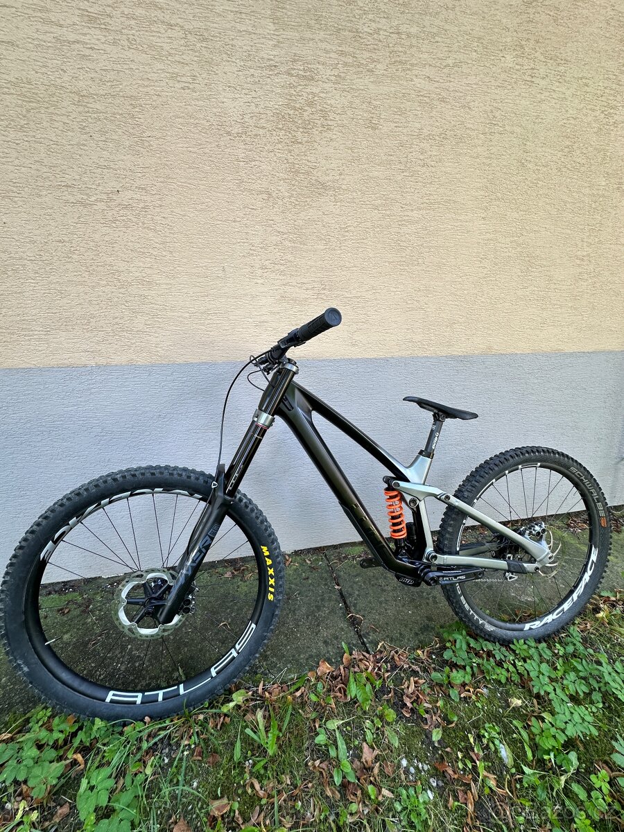 Downhill Cube Two15 Pro