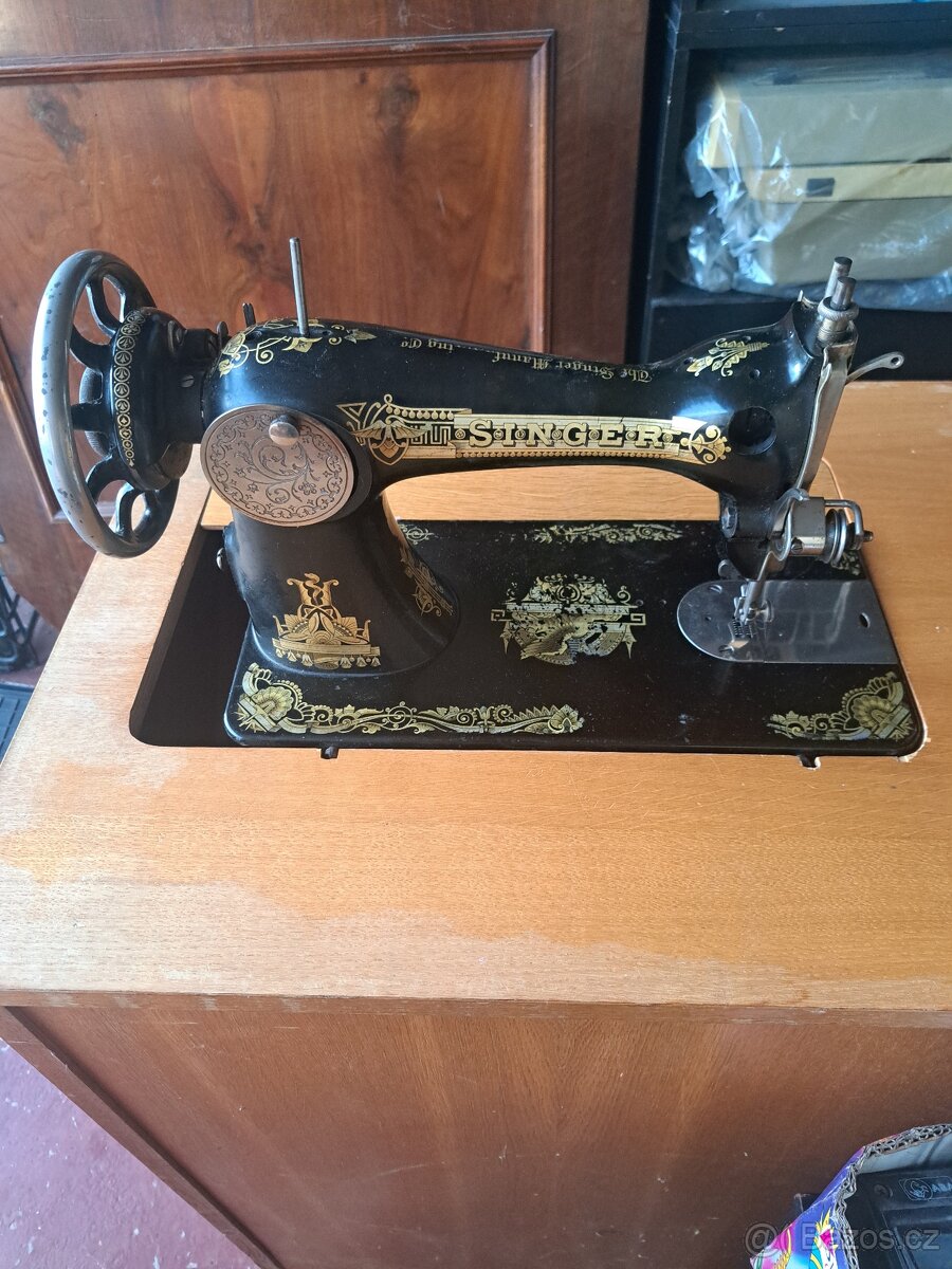 Retro šicí troj Singer - č.2