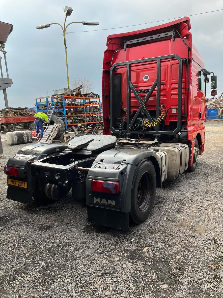 Prodám traktor Man TGA 420 manuál r.v.2007