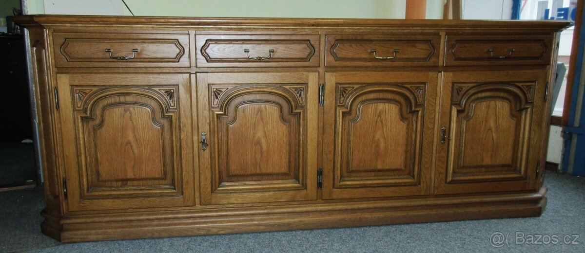 Komoda rustikální z masivu ( Dub ) - Výborný stav