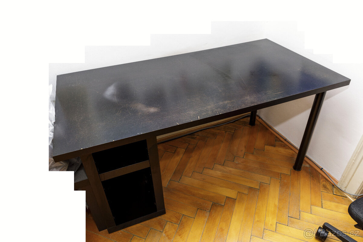 Psací stůl 150x75 cm