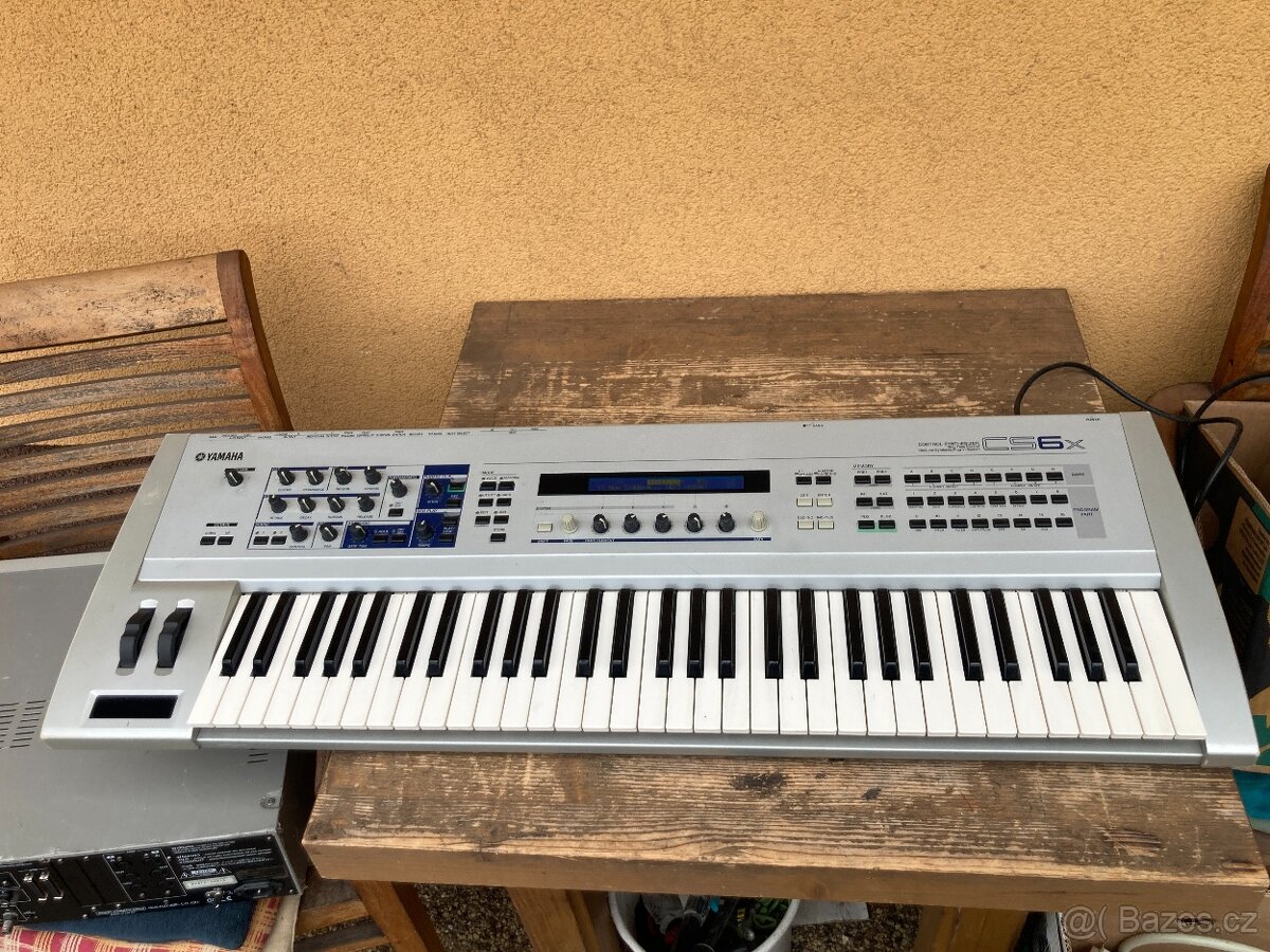 Syntezátor Yamaha CS6X