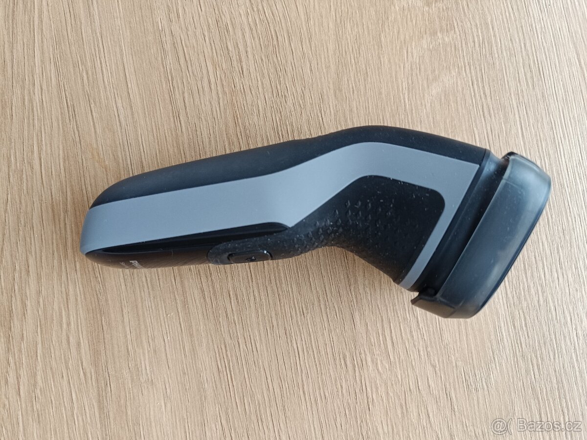 Holicí strojek Philips