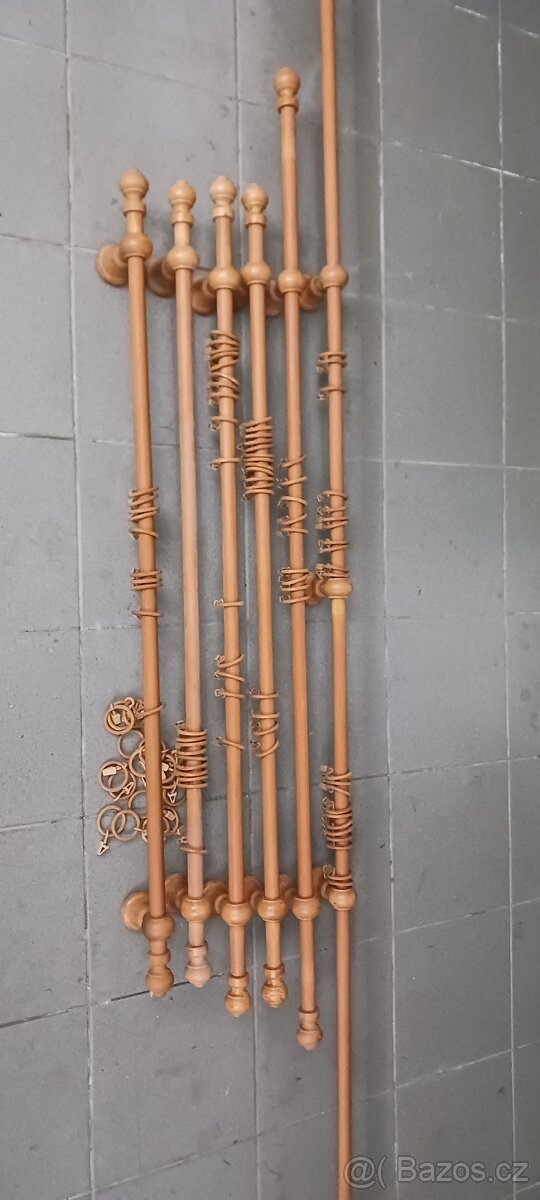 Dřevěné garnýže