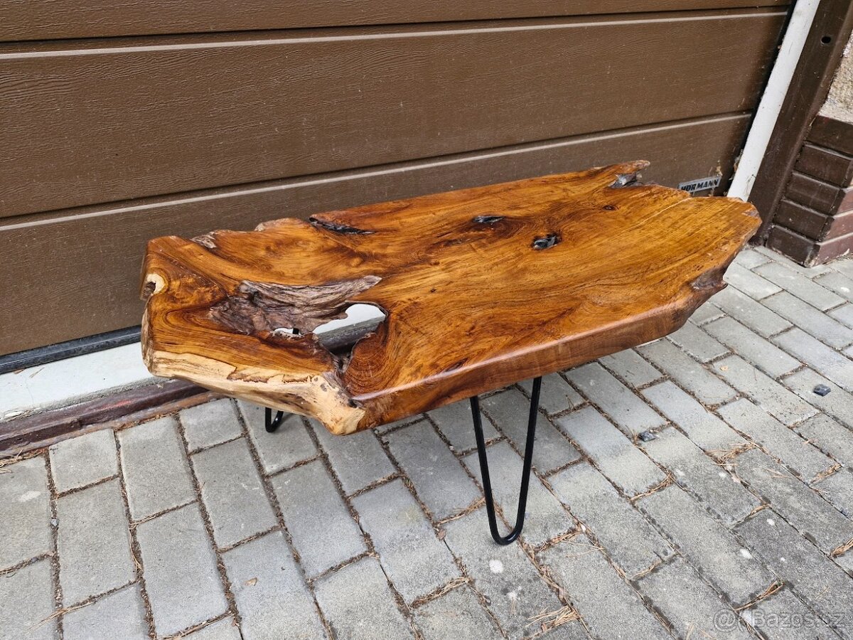 Konferenční stolek