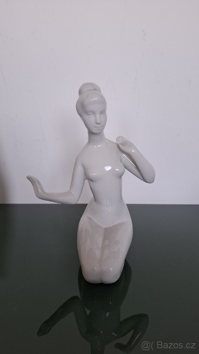 Royal Dux - navrh Jitka Forejtova