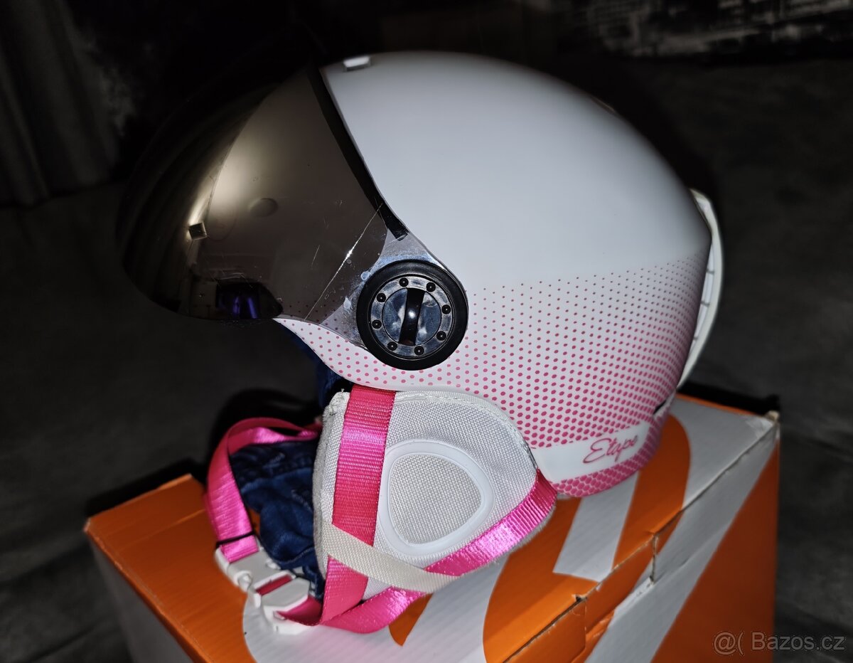 Dívčí helma na lyže / snowboard 53-54cm s krytem