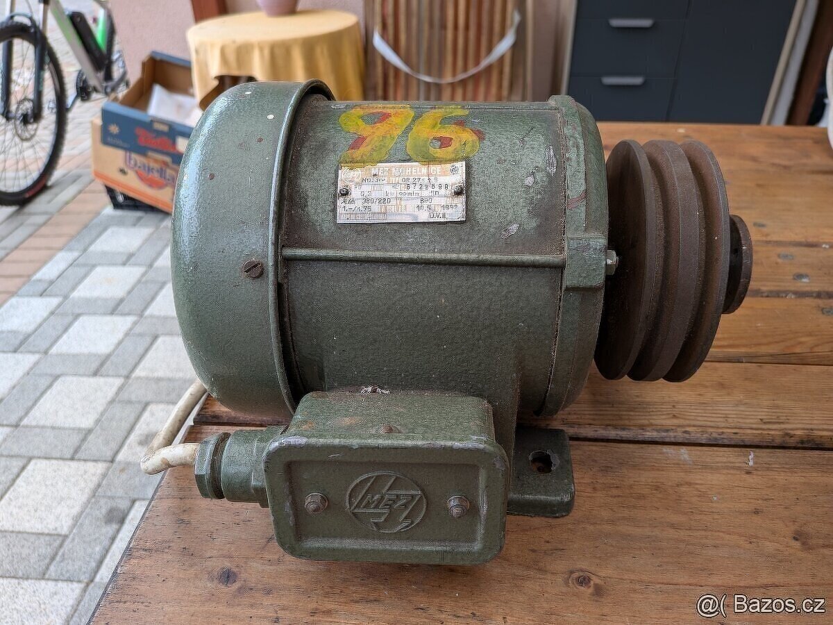 Elektromotor MEZ Mohelnice 0,3 kW
