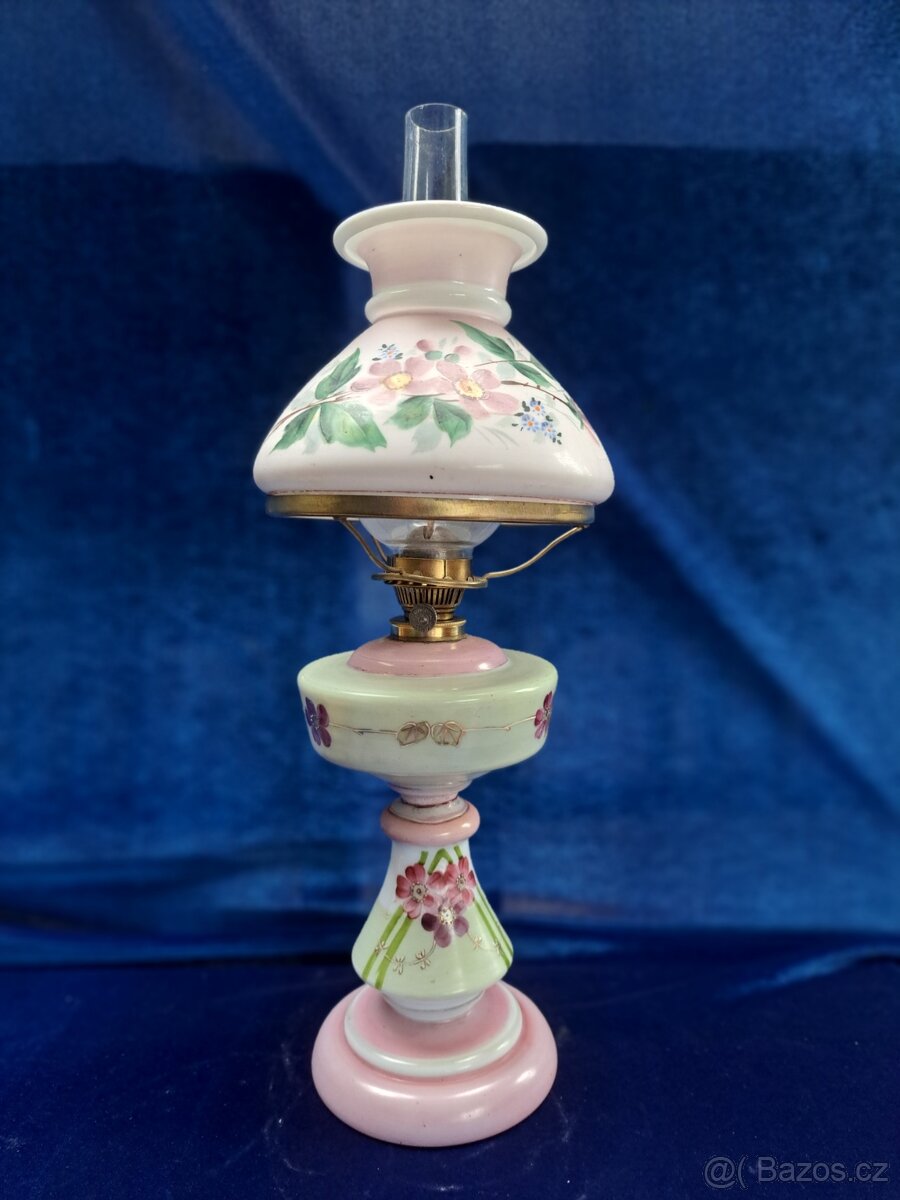 Petrolejová lampa - fial