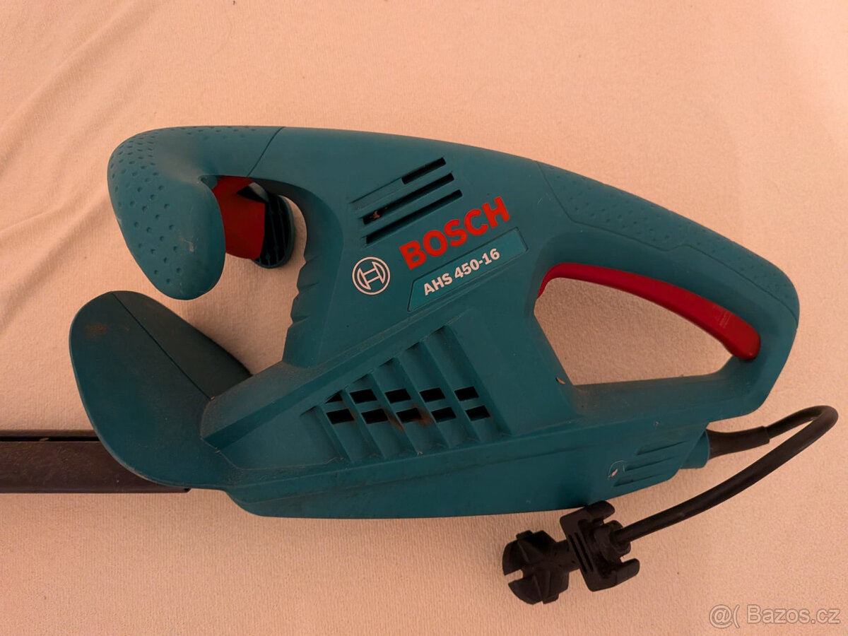 Zastřihovač živého plotu Bosch AHS 450-16
