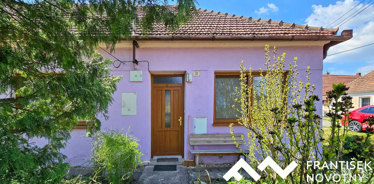 Dům 4+1 se zahradou na brněnském venkově, ev.č. 02524