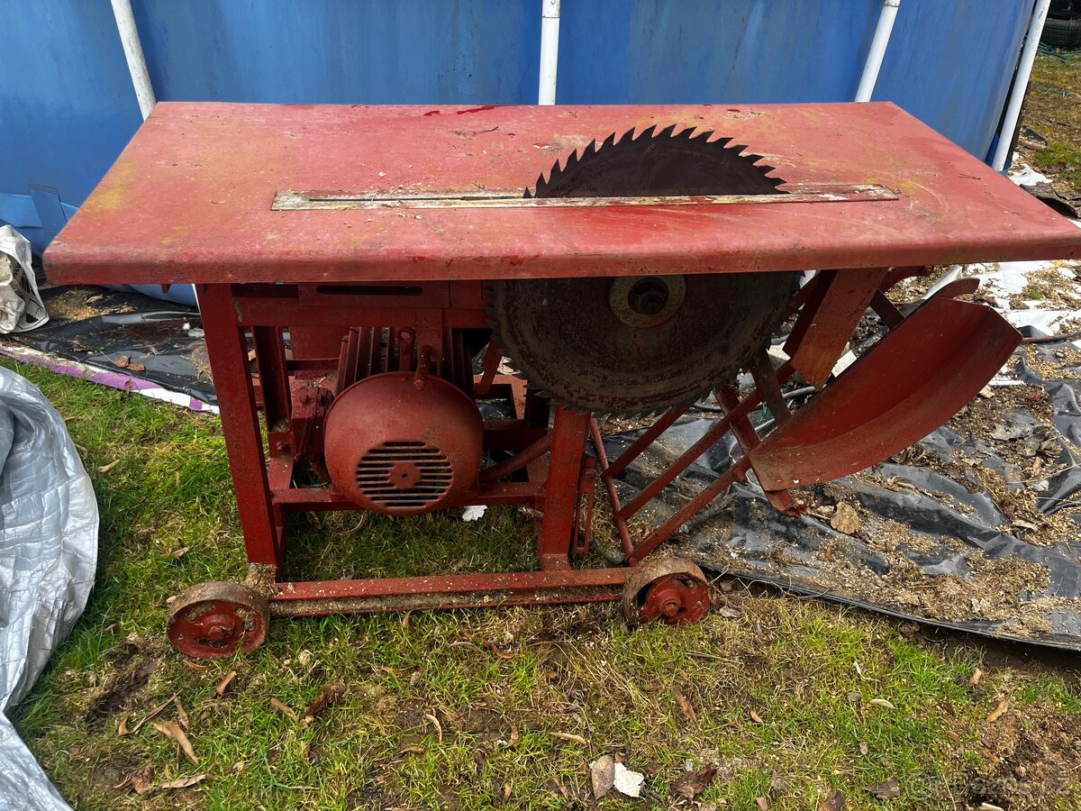 Cirkulárka s kolébkou