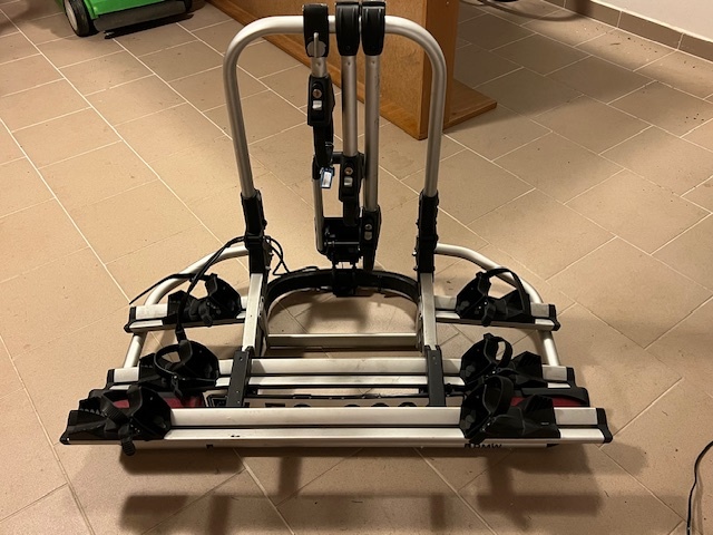 Nosič kol BMV 82 72 2 211 177