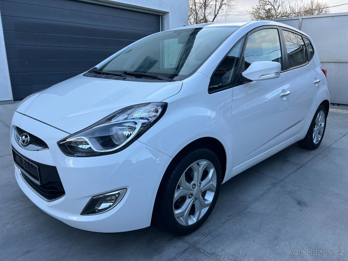 HYUNDAI ix20 1.4i 66 KW 1.MAJ.PDC VYHŘ.SED.2x KOLA 49000km