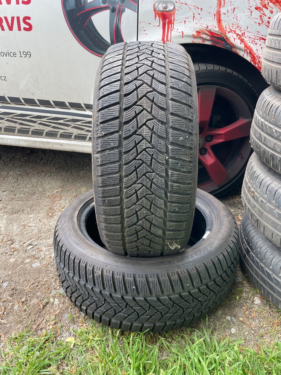 Zimní pneu 225 50 17 dunlop 2 ks