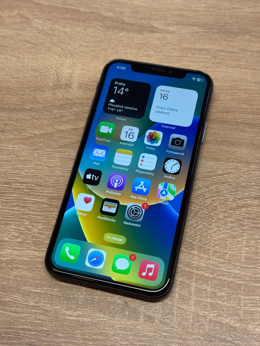 iPhone X 64GB (baterie 90%)