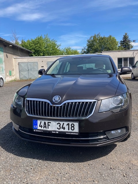Škoda Superb 2.0 tdi dsg