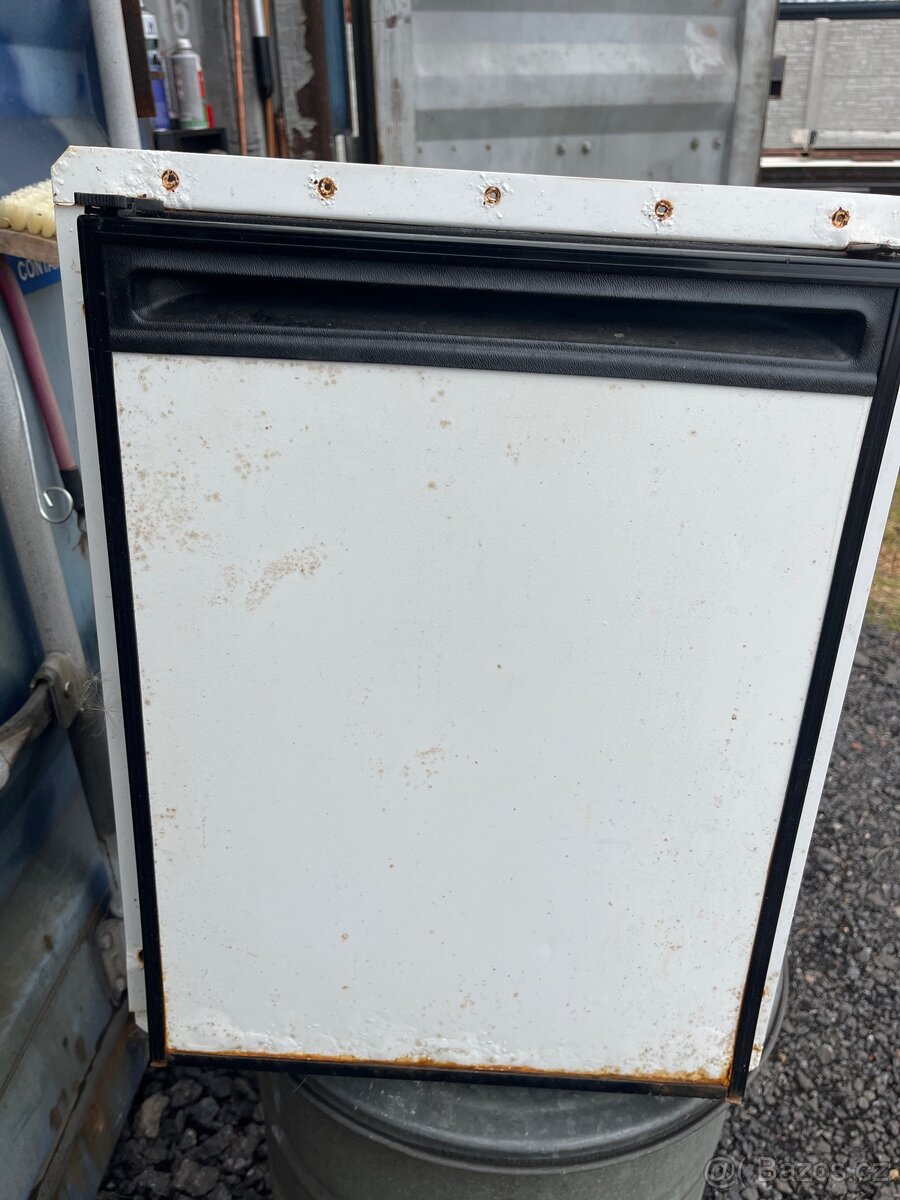 Kompresorova lednice 12v