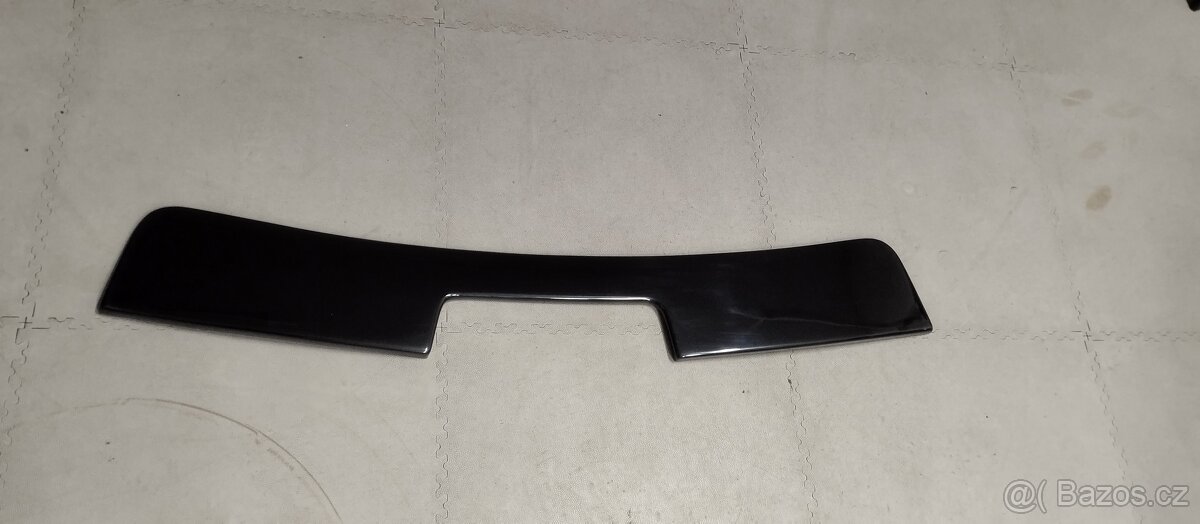 Křidlo na zadní okno Bmw e46