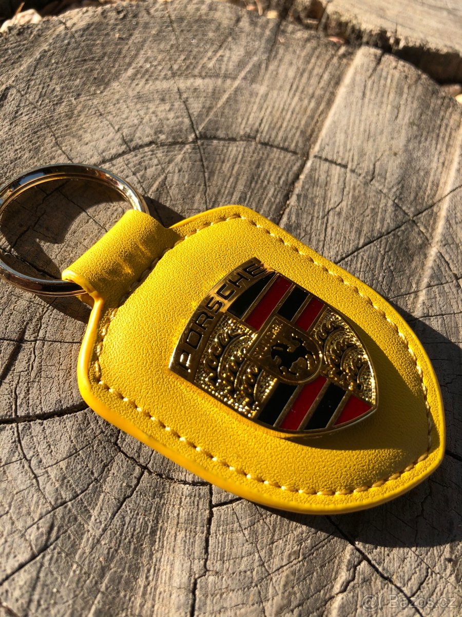 Žlutá kožená klíčenka Porsche přívěšek na klíče